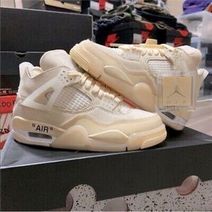 size 9 off whites wore twice